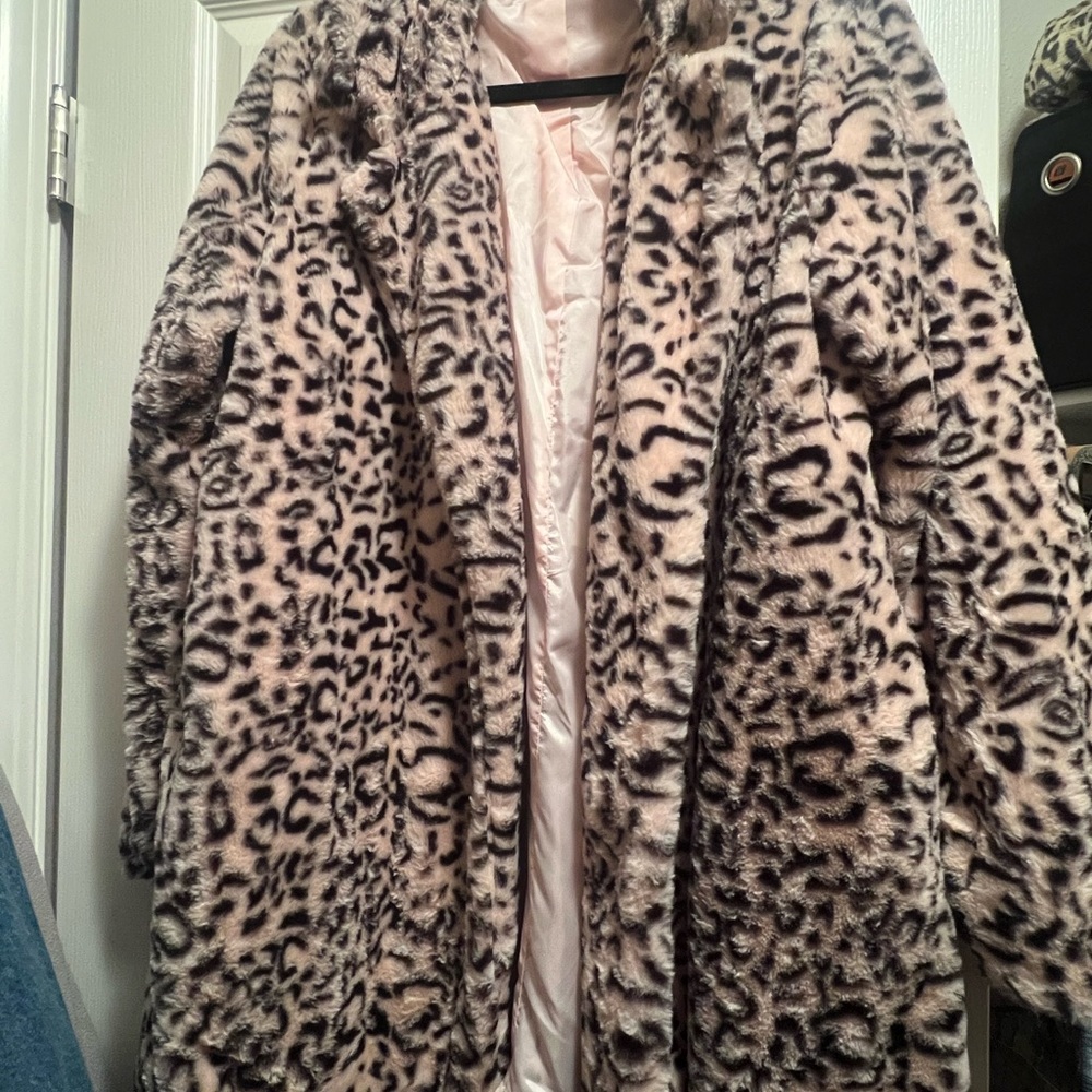 Potter's Pot Black and Cream Teddy Jacket